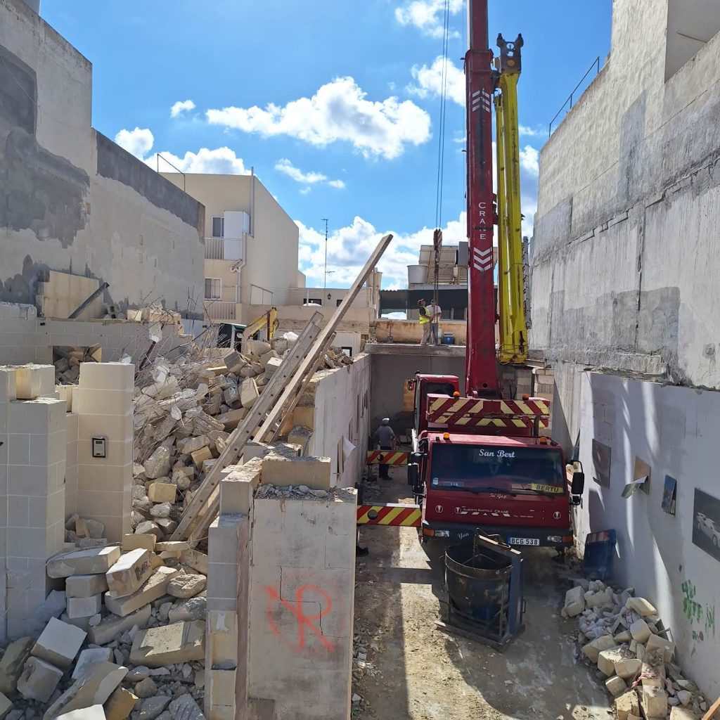 A. Bartolo crane service