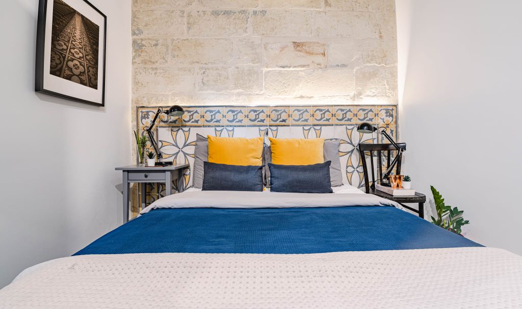 Charlie`s_Plastering_Construction_&_Turnkey