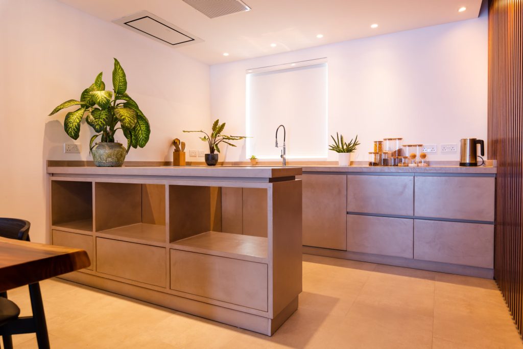 Charlie`s_Plastering_Construction_&_Turnkey