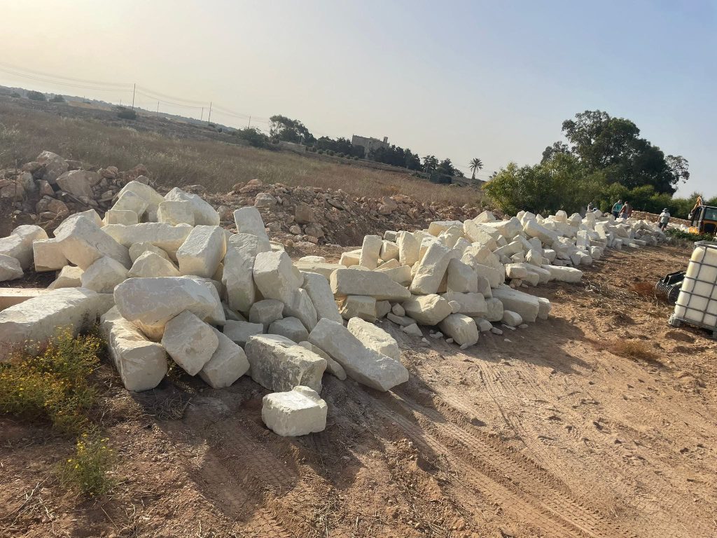 Diamond Holdings Ltd