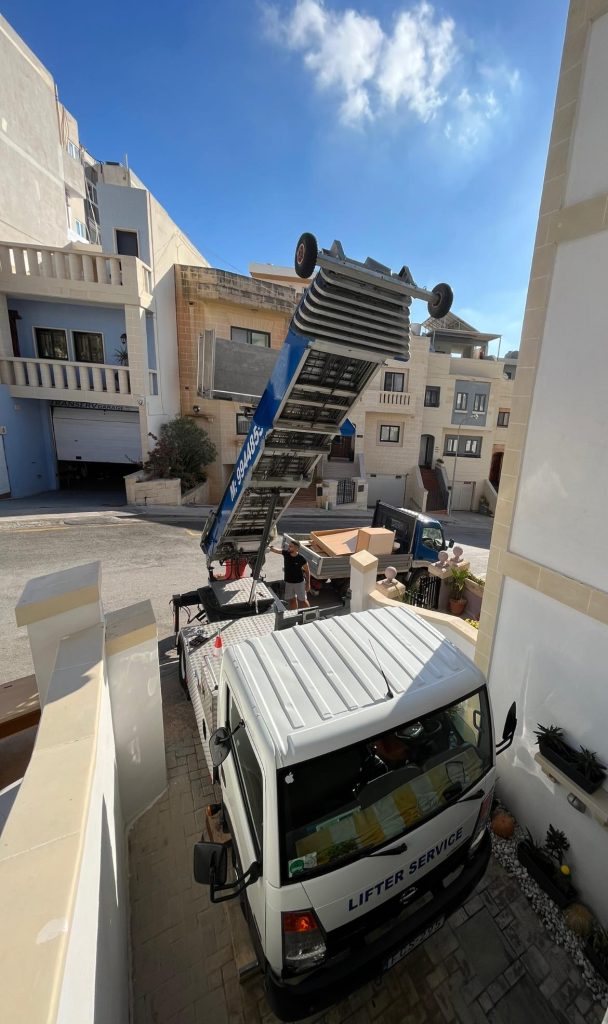 Mario’s_lifting_service