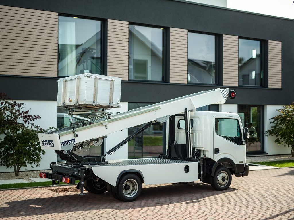 Mario’s_lifting_service