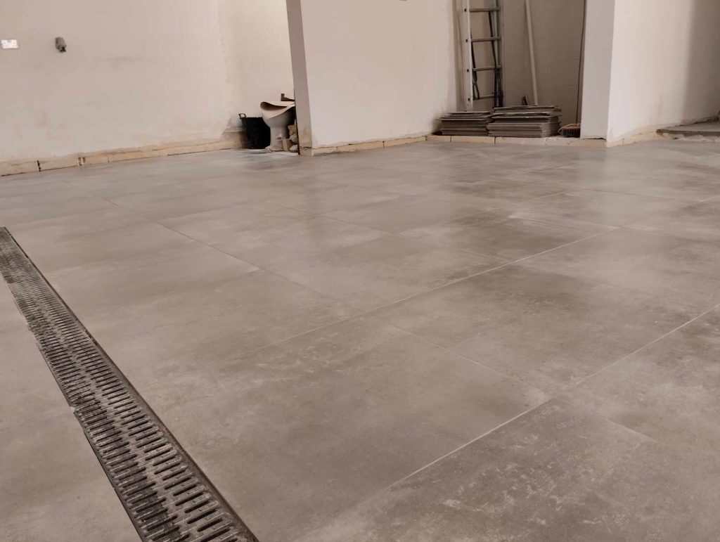 S&S_Tile_Laying