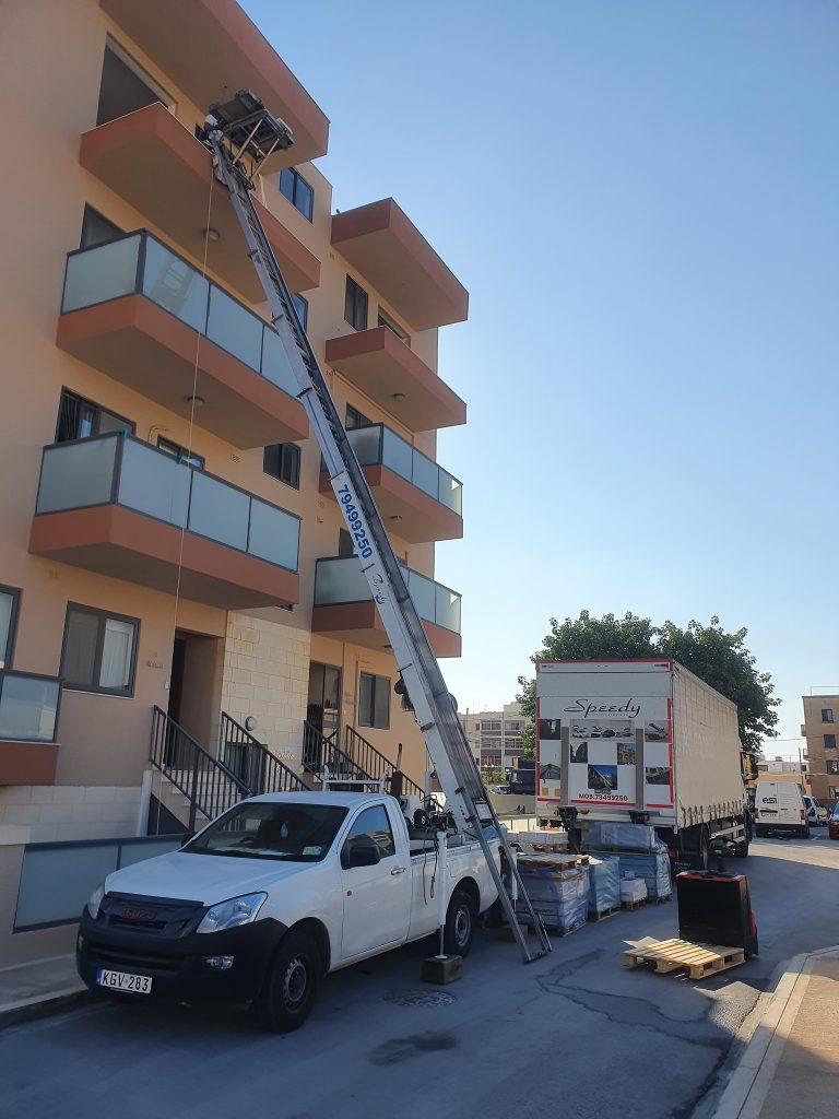 Speedy_Lifting_Services