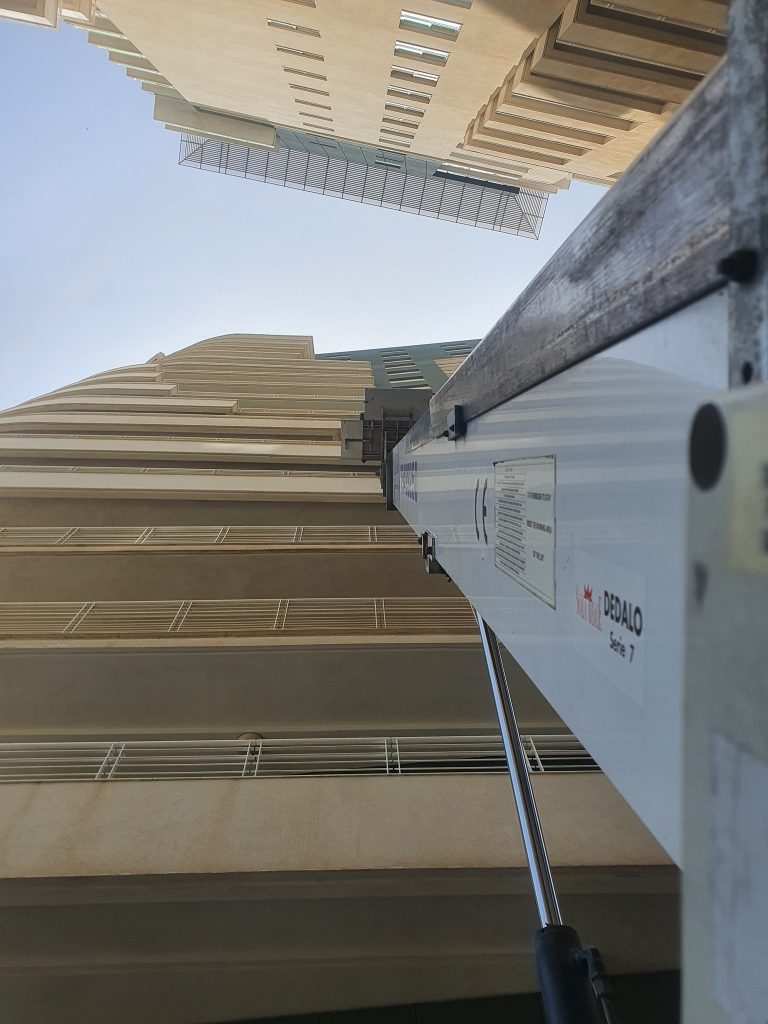 Speedy_Lifting_Services