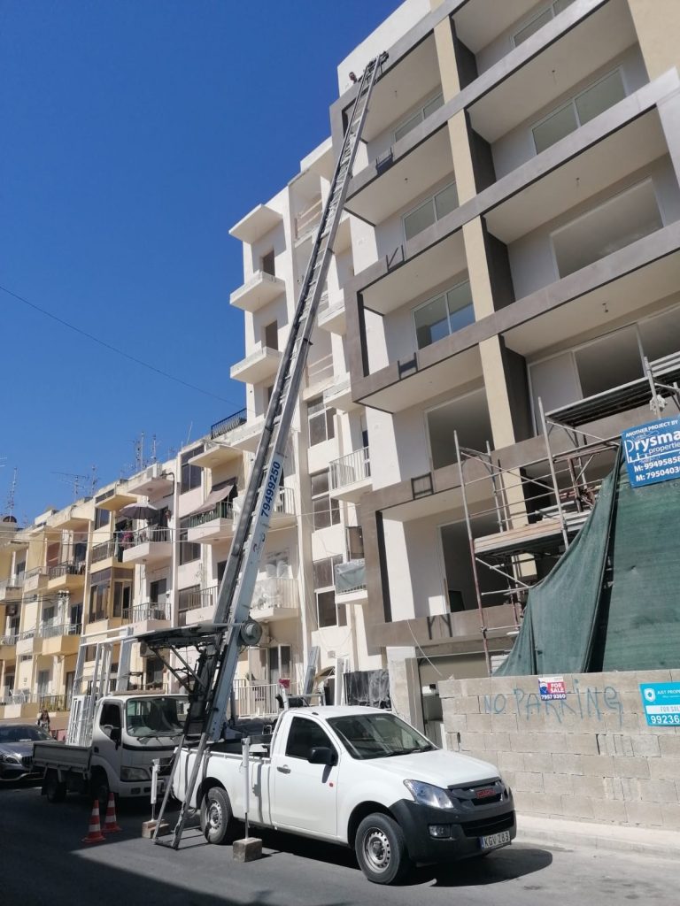 Speedy_Lifting_Services