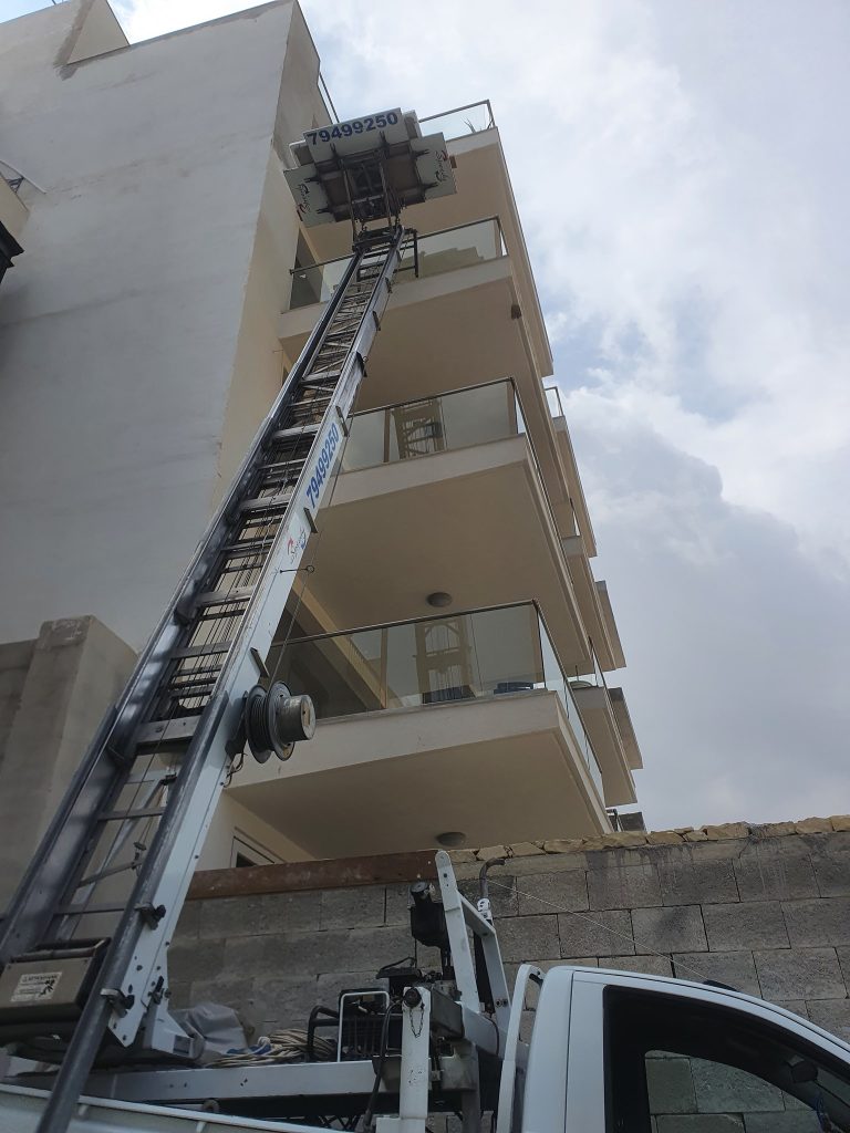 Speedy_Lifting_Services