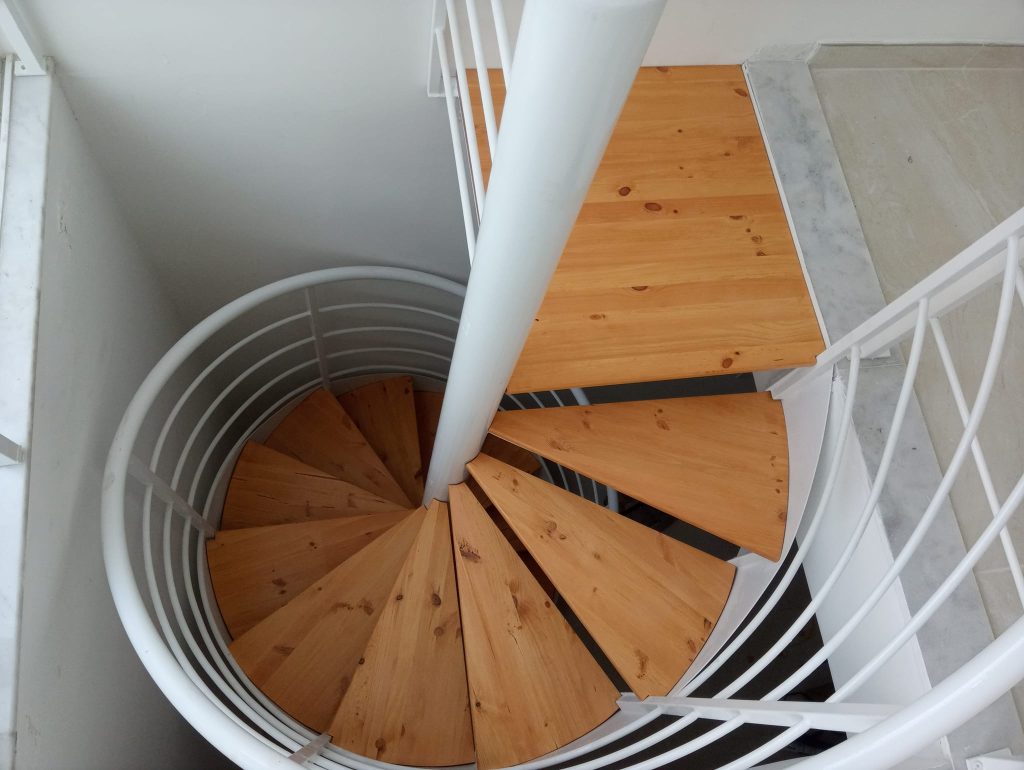 Woodpecker’s_Furniture