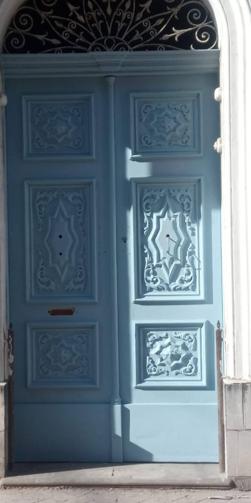 Woodpecker’s_Furniture