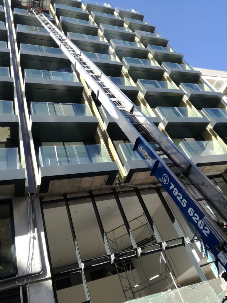 Aaron_Lifting_Services (3)