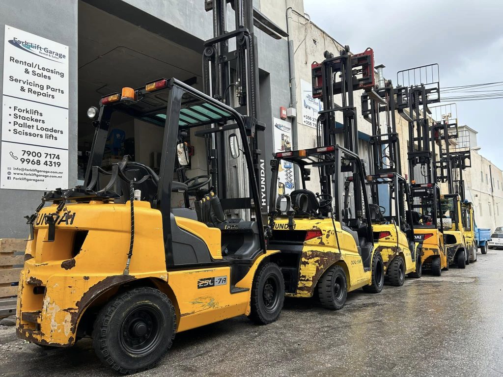 Forklift Garage