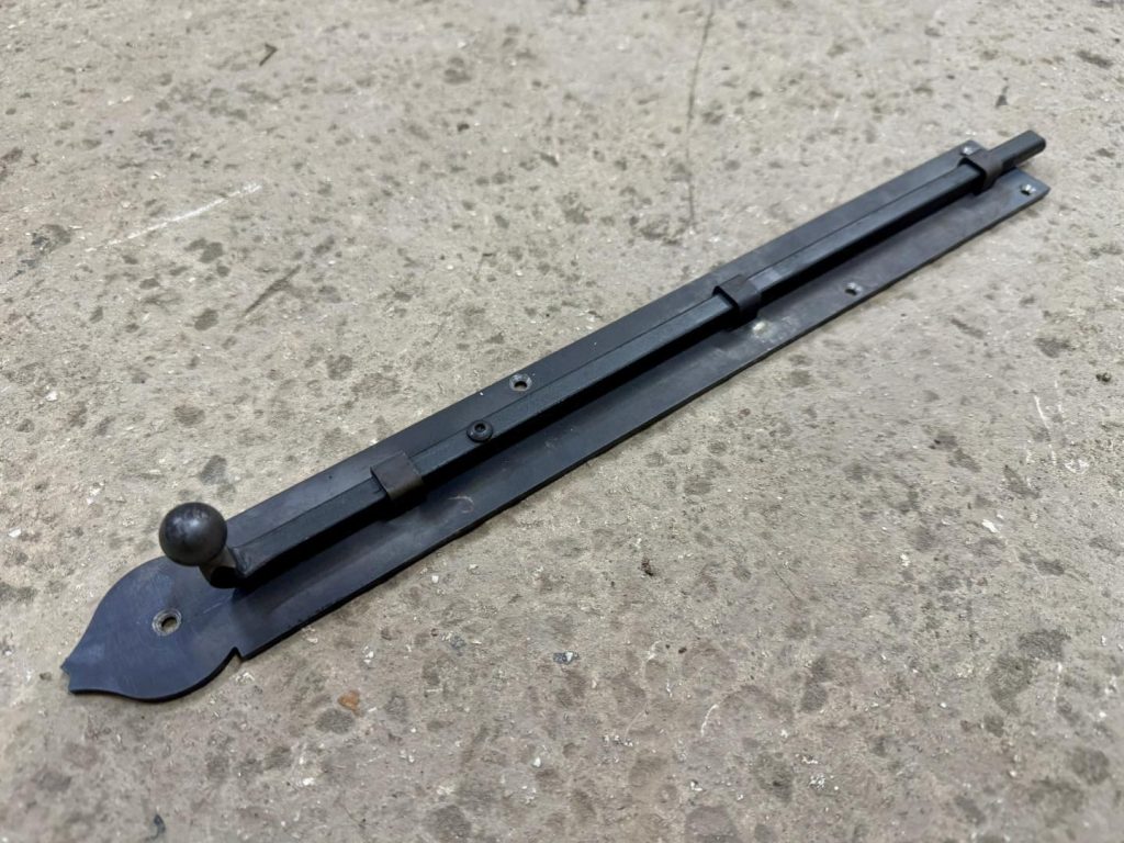 Metal_Hinges_Manufacturing