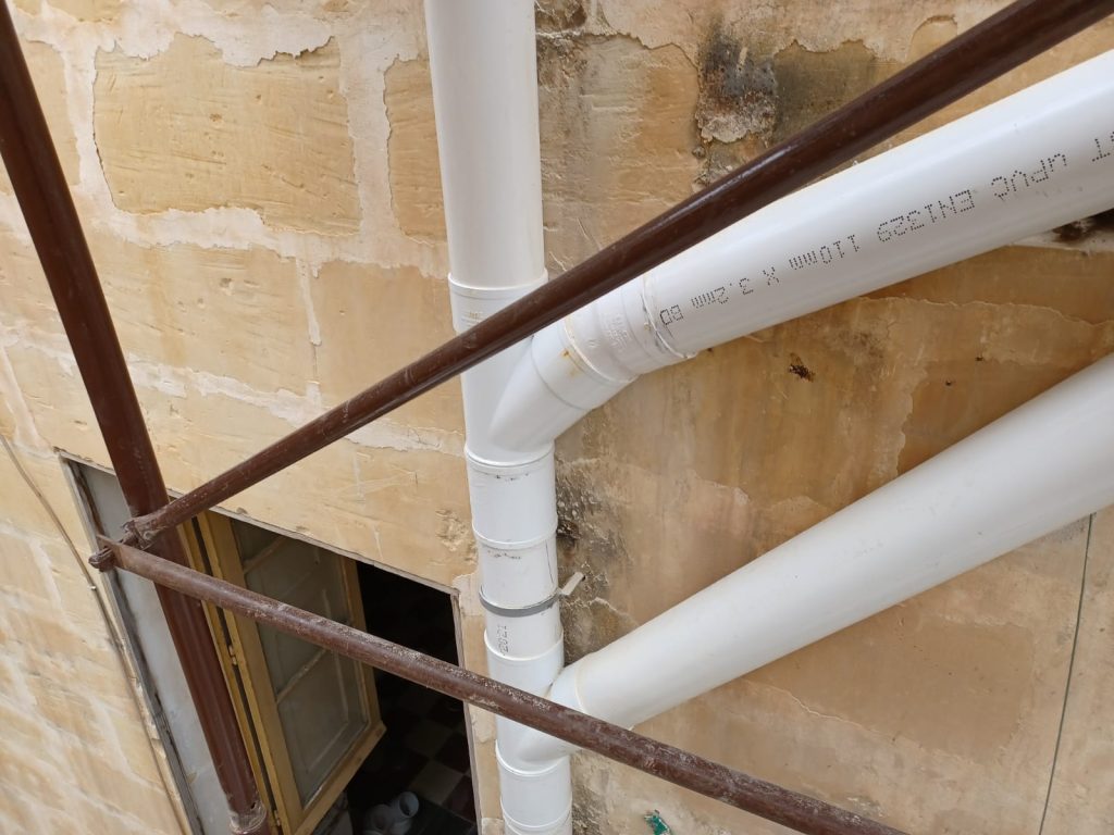 EM Drainage Technicians